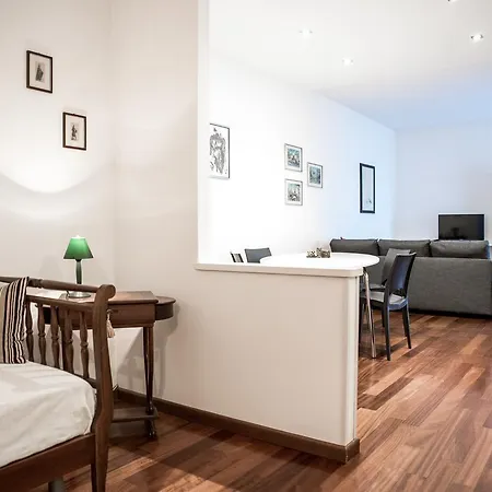 Giovanna's Apartment *